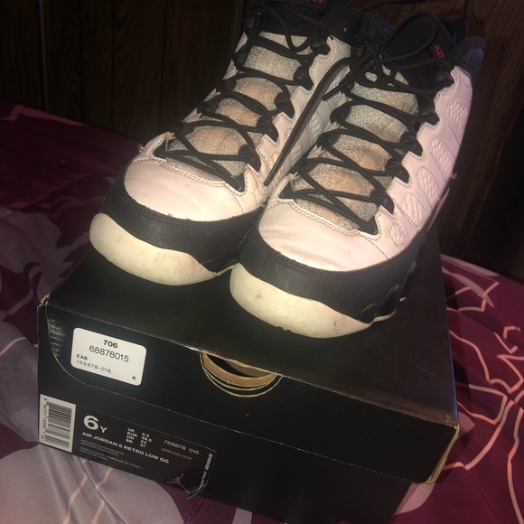 Jordan’s - Picture 2 of 2